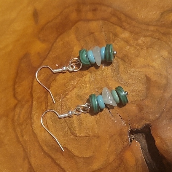 New Handmade Earrings With Crystal Quartz Stone And Assorted Beads Nickel Free - Picture 1 of 4